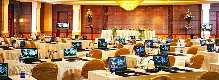 450/Radisson Blu Hotel - Noida 04.jpg